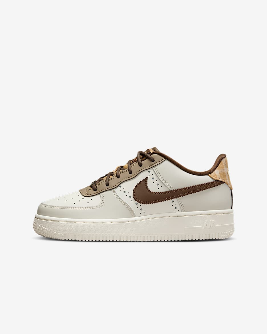 Nike Air Force 1 LV8 Older Kids Shoes